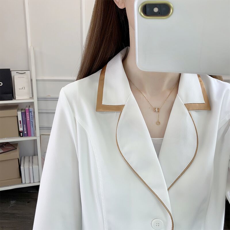 Medical Lab Coat - Branco curto uniforme de beleza vestido